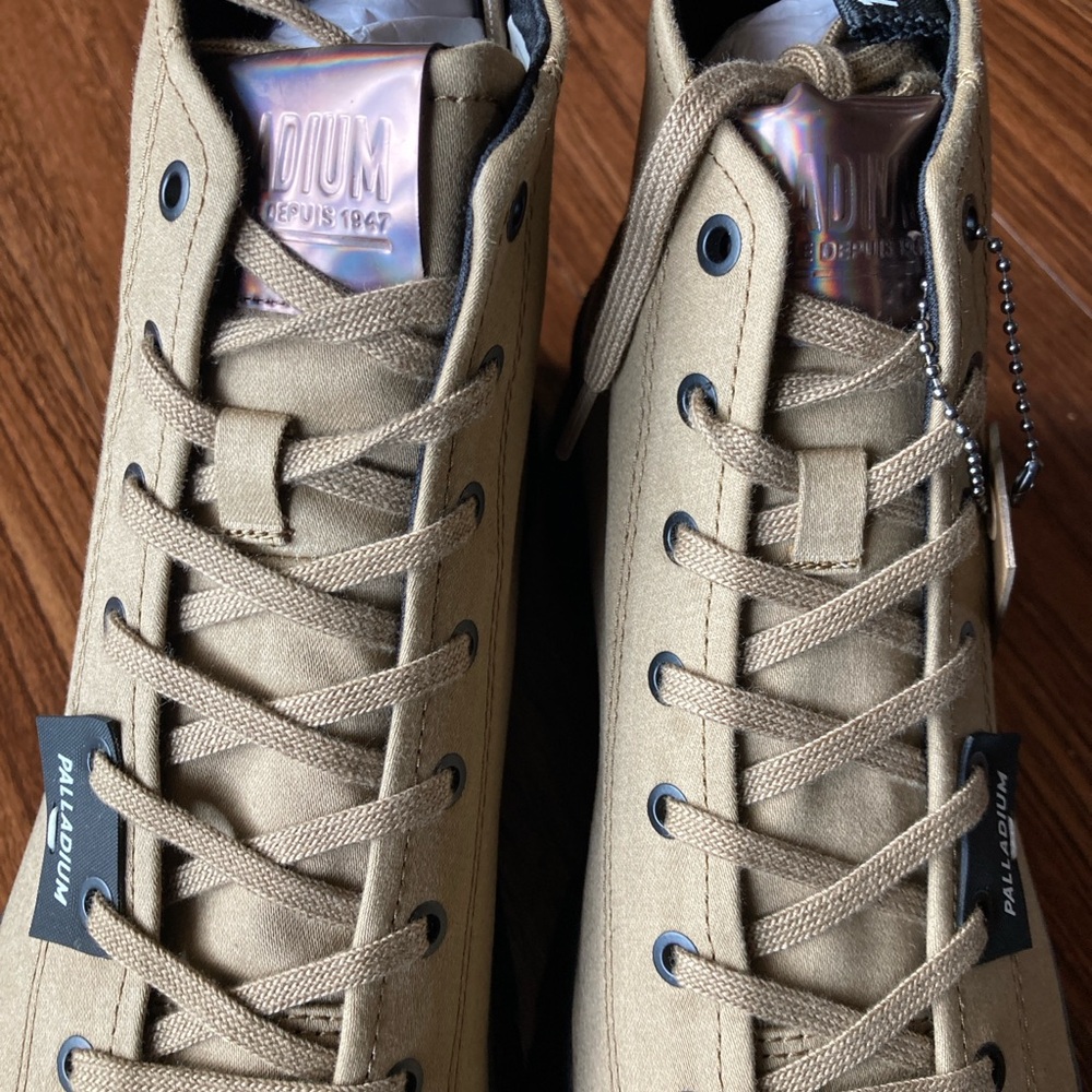 Palladium Revolt HI TX women’s Tan & Black boots - Picture 6 of 8